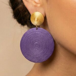 Pendientes Núcleo morado largos de doble disco con textura concéntrica y diseño geométrico contemporáneo