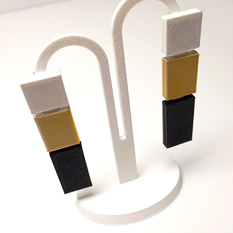 Pendientes Square